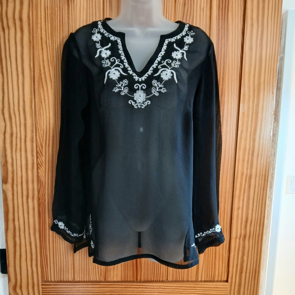 A.M.I Black and White Embroidered Blouse